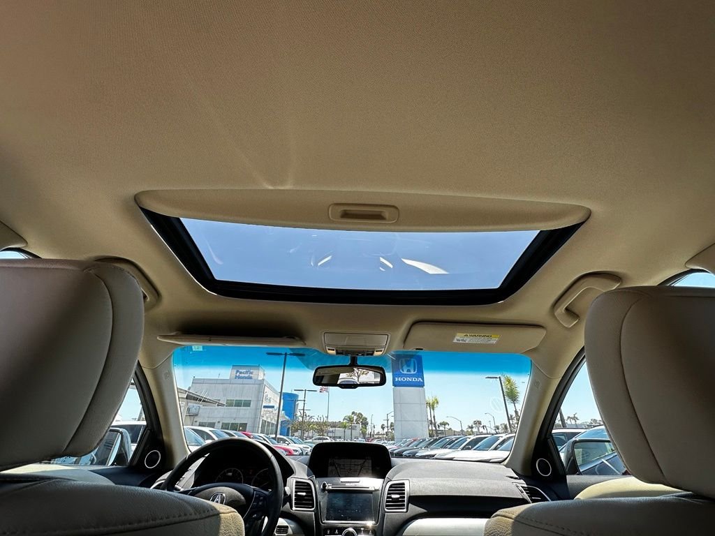 Used 2018  Acura Technology Package image 20