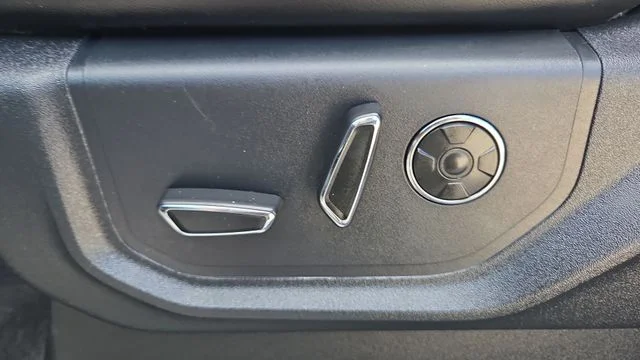 Used 2020 White Ford Platinum image 13