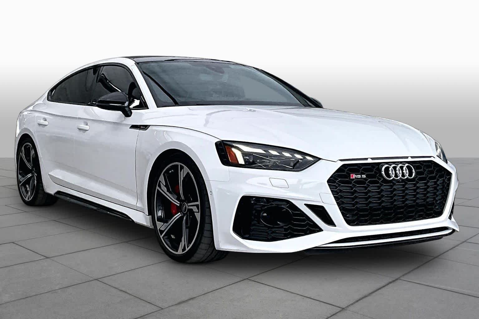 Used 2021 Glacier White Metallic Audi  image 4