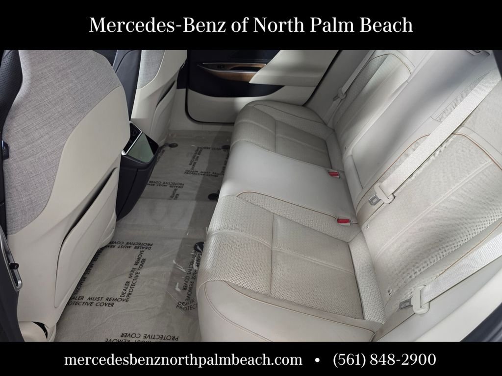 Used 2023 White Lucid Grand Touring image 14