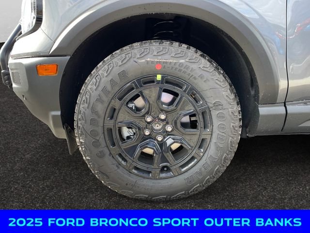 New 2025 Gray Ford Outer Banks image 29
