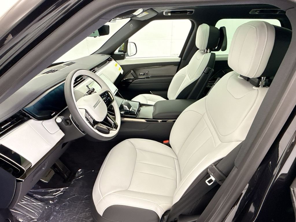 New 2026 Santorini Black Land Rover Dynamic SE image 18