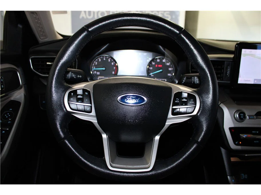 Used 2022 White Ford XLT image 28