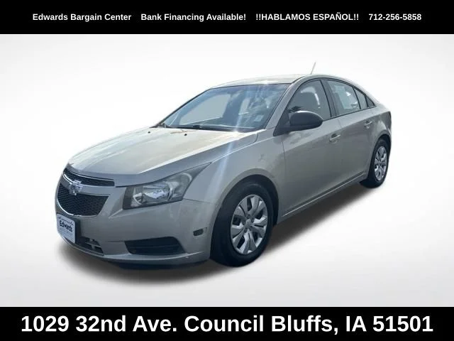 Used 2014 Gold Chevrolet LS image 3