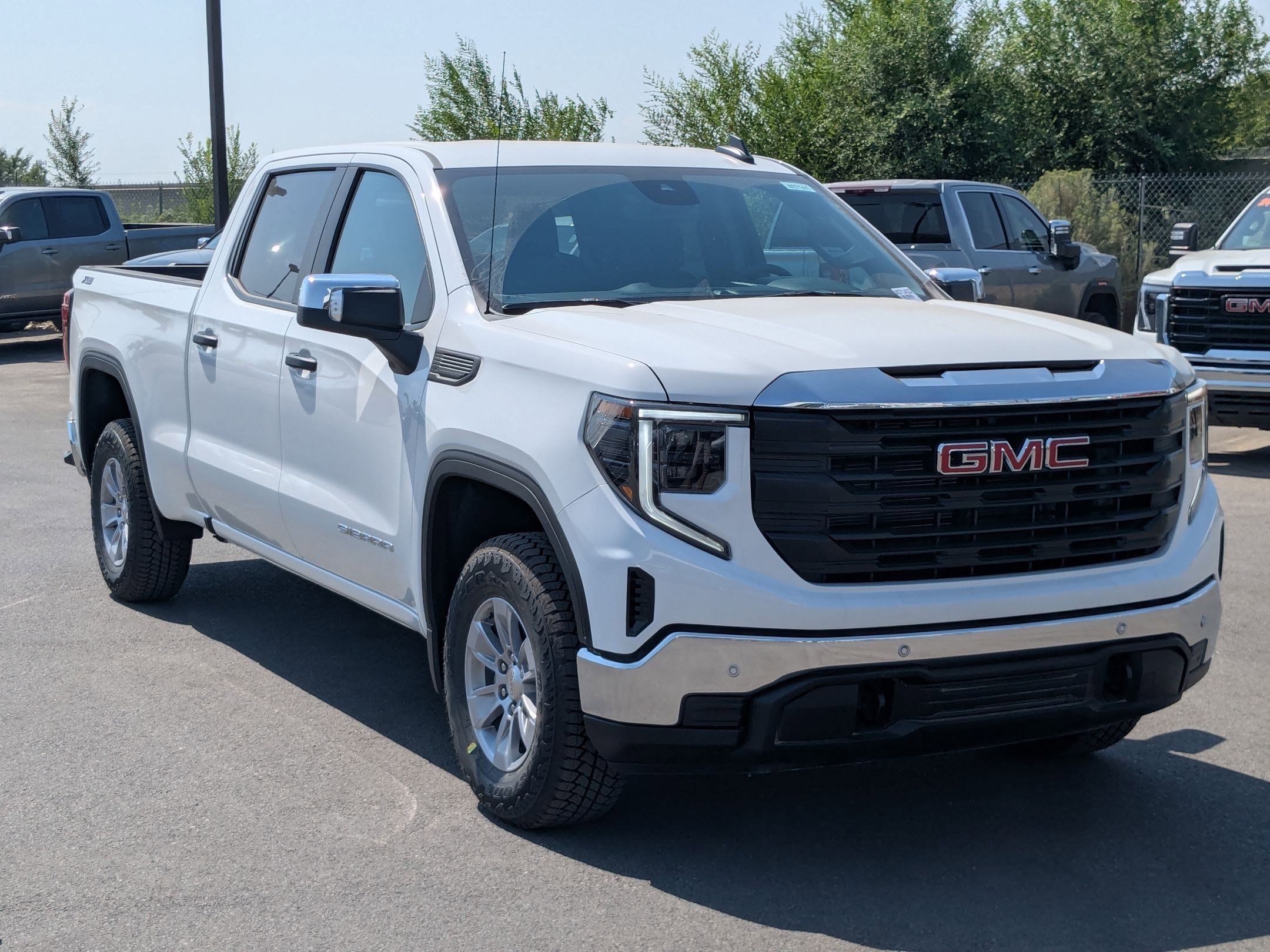 2026 GMC Sierra 1500 Pro - Photo 7