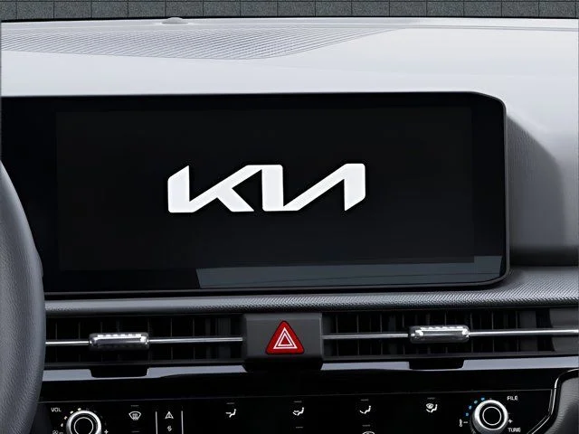 New 2026 Snow White Pearl Kia LX image 20