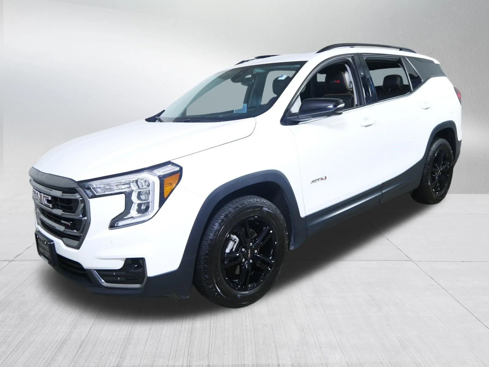 Used 2022 Summit White GMC AT4 image 3