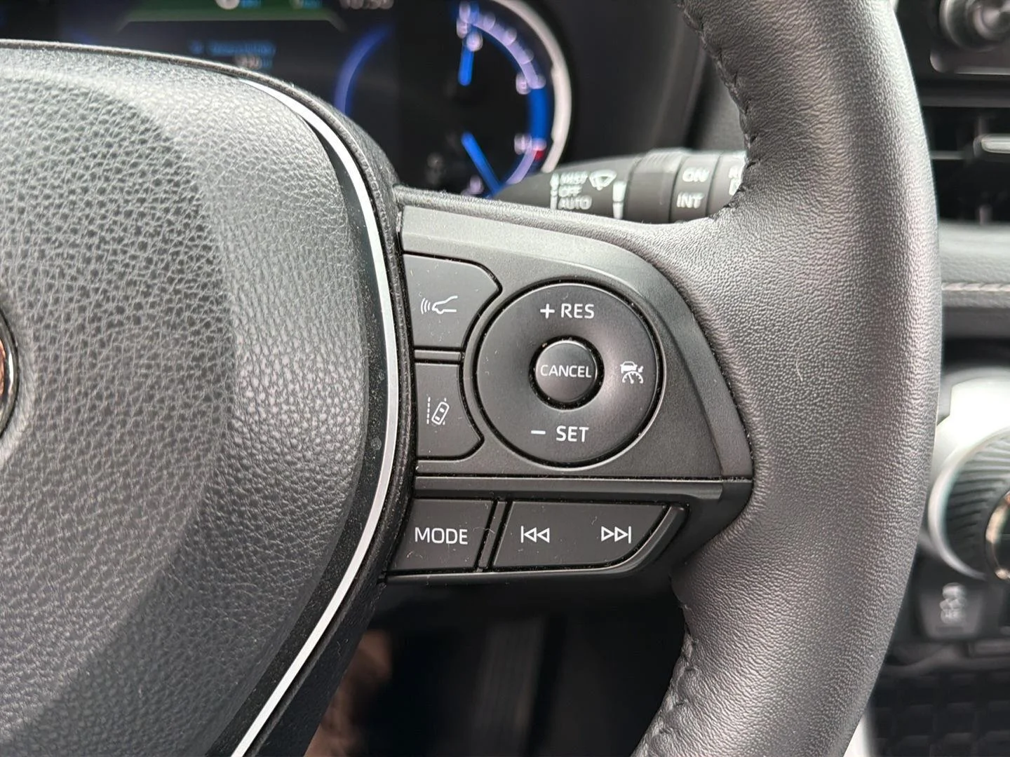 Used 2024 Magnetic Gray Metallic Toyota XLE image 17