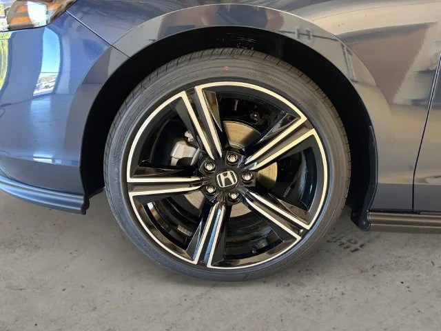 New 2026 Blue Honda SE image 15