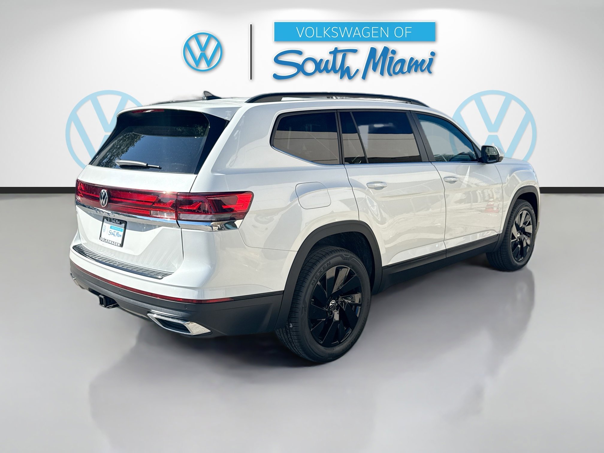 2026 Volkswagen Atlas SE w/Tech - Photo 7