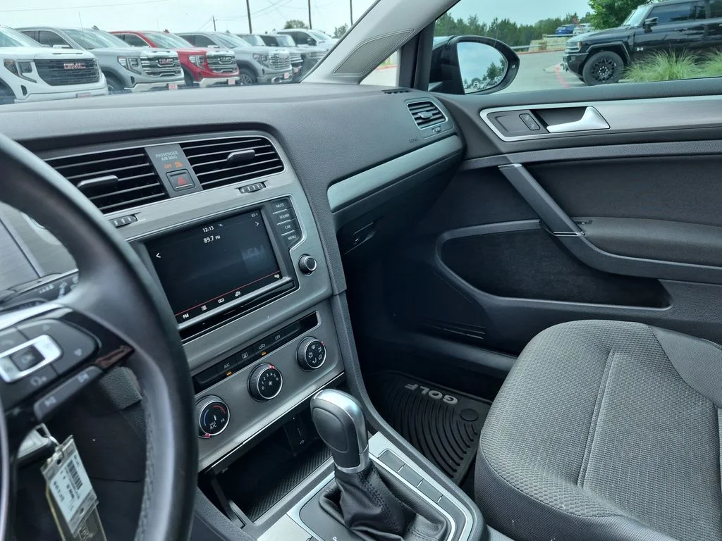 Used 2016 Black Volkswagen S image 24