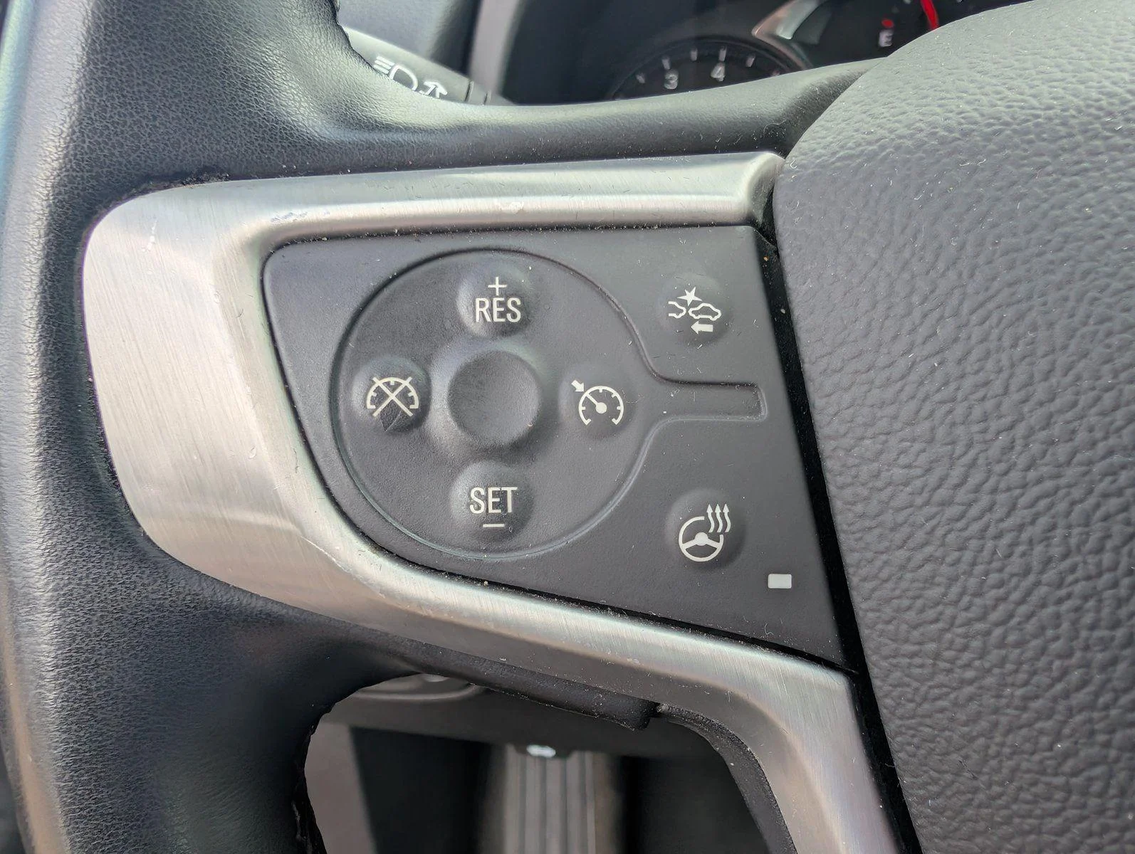 Used 2024 Sterling Metallic GMC SLT image 24