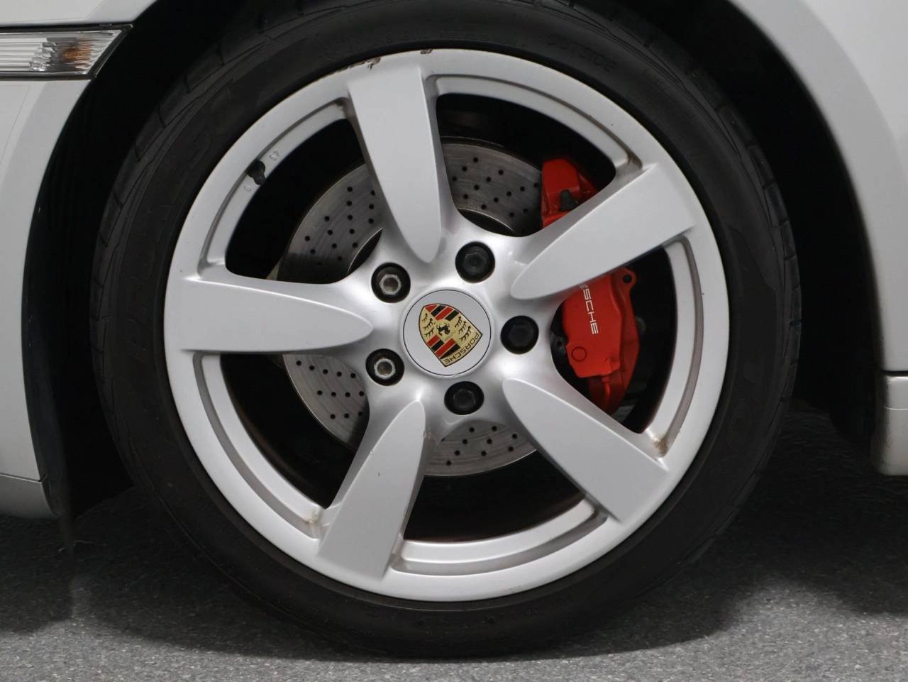 Used 2006 Arctic Silver Metallic Porsche S image 27