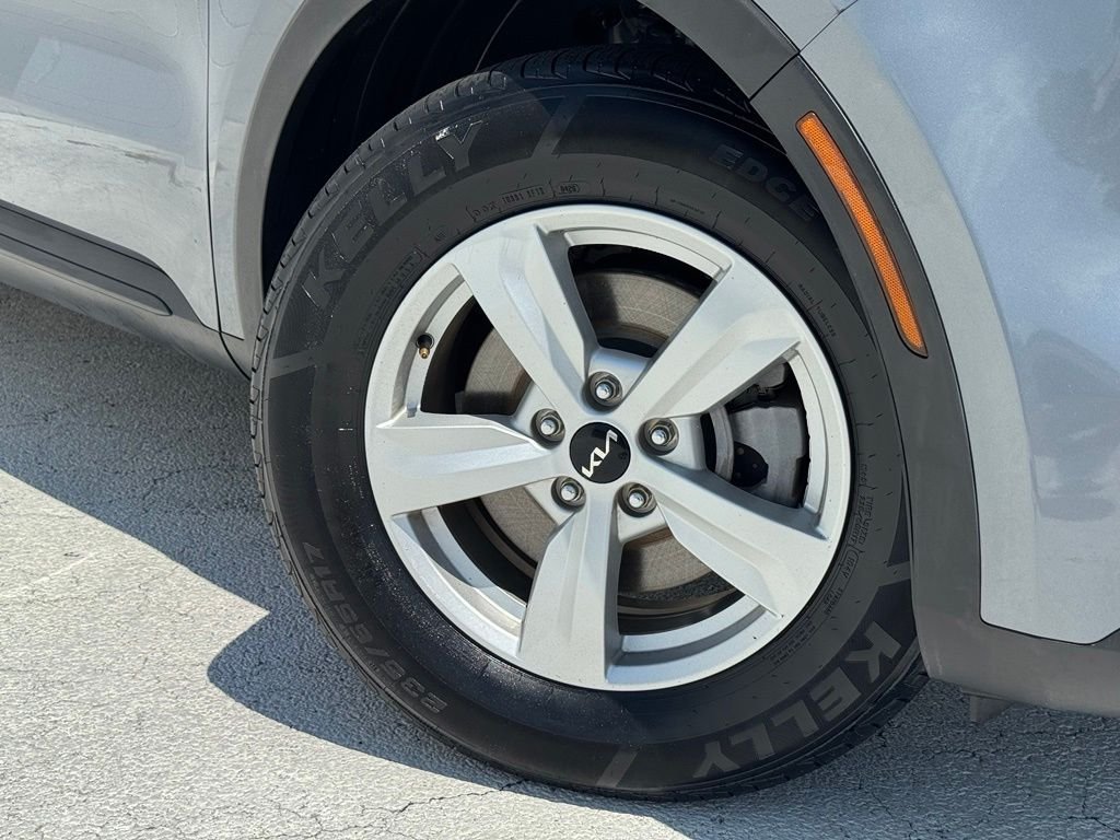 Used 2022 Silver Kia LX image 6