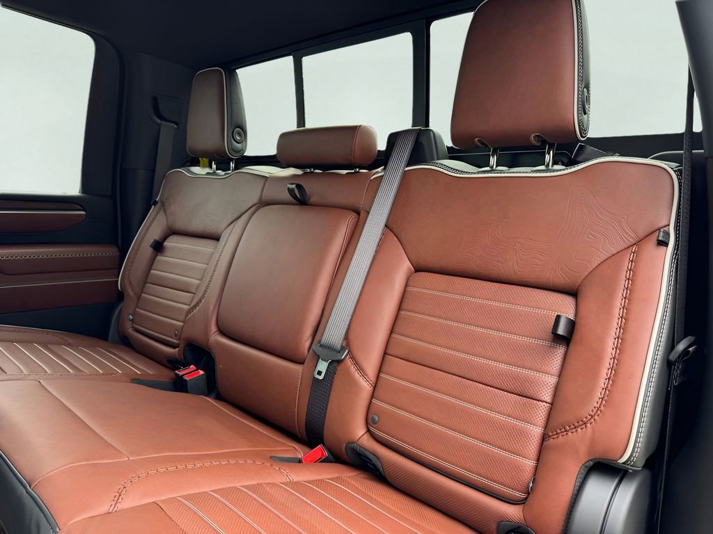 2026 GMC Sierra 2500HD Denali Ultimate - Photo 13
