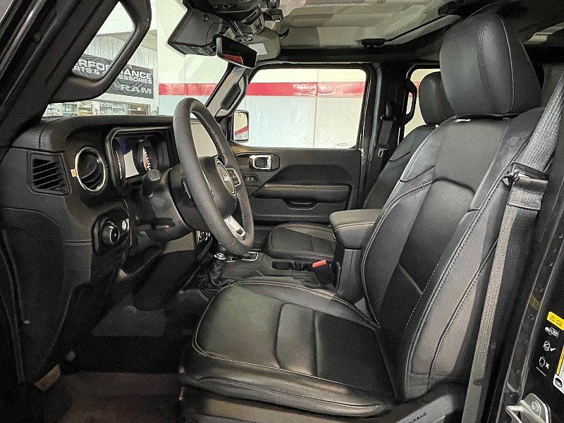 Used 2025 GRAY Jeep Sahara 4 Door 4x4 image 10