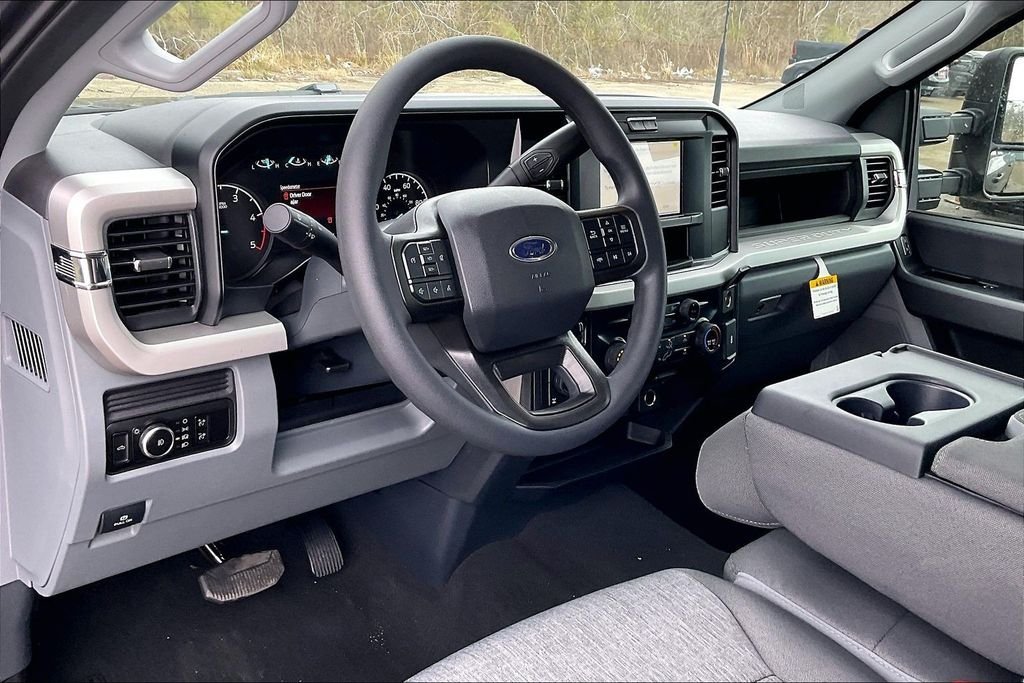 New 2026 Ford Super Duty F-250 XL 4D Crew Cab