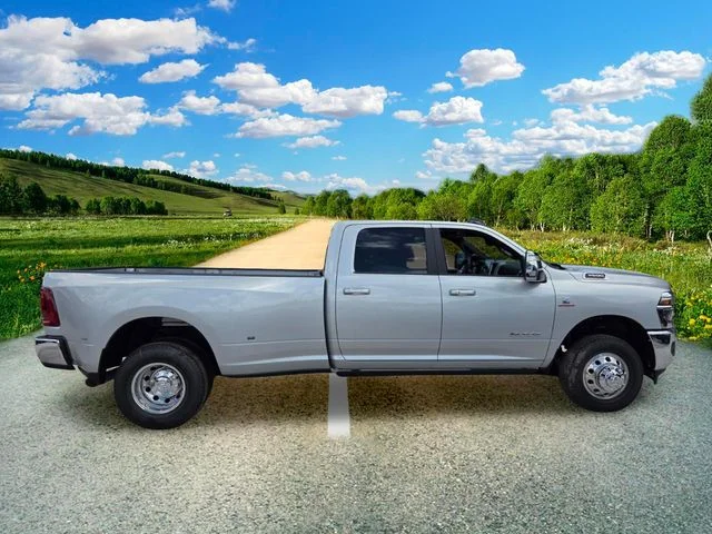 New 2026 Silver-Zynith Exterior Paint RAM Laramie image 8