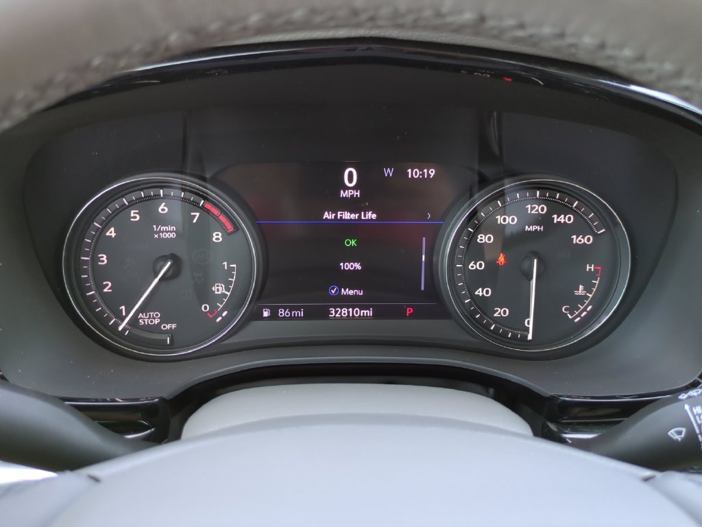 Used 2022 White Cadillac Premium Luxury image 22
