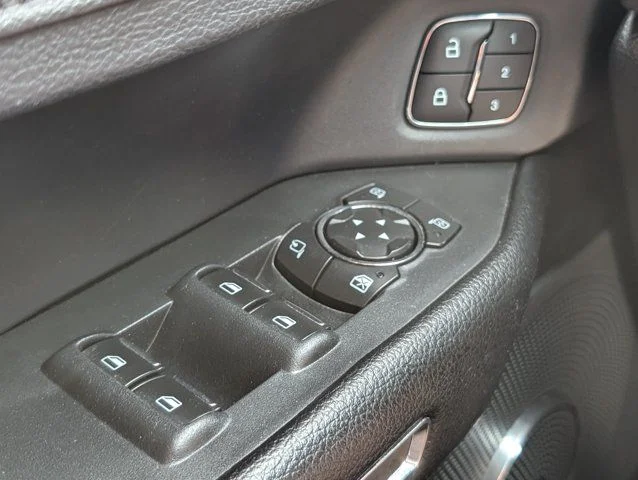 Used 2021 Magnetic Metallic Ford XLT image 23