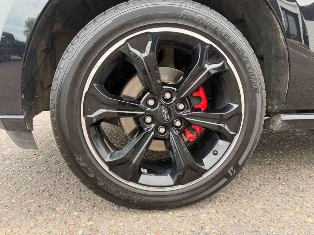 Used 2022 Black Ford Limited image 19