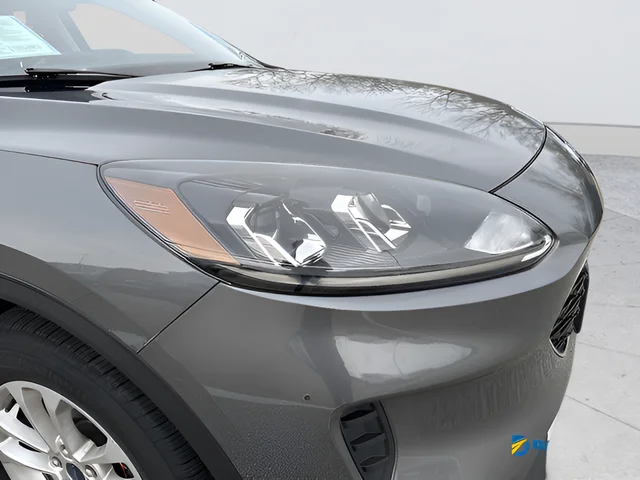 Used 2022 Gray Ford SE image 27