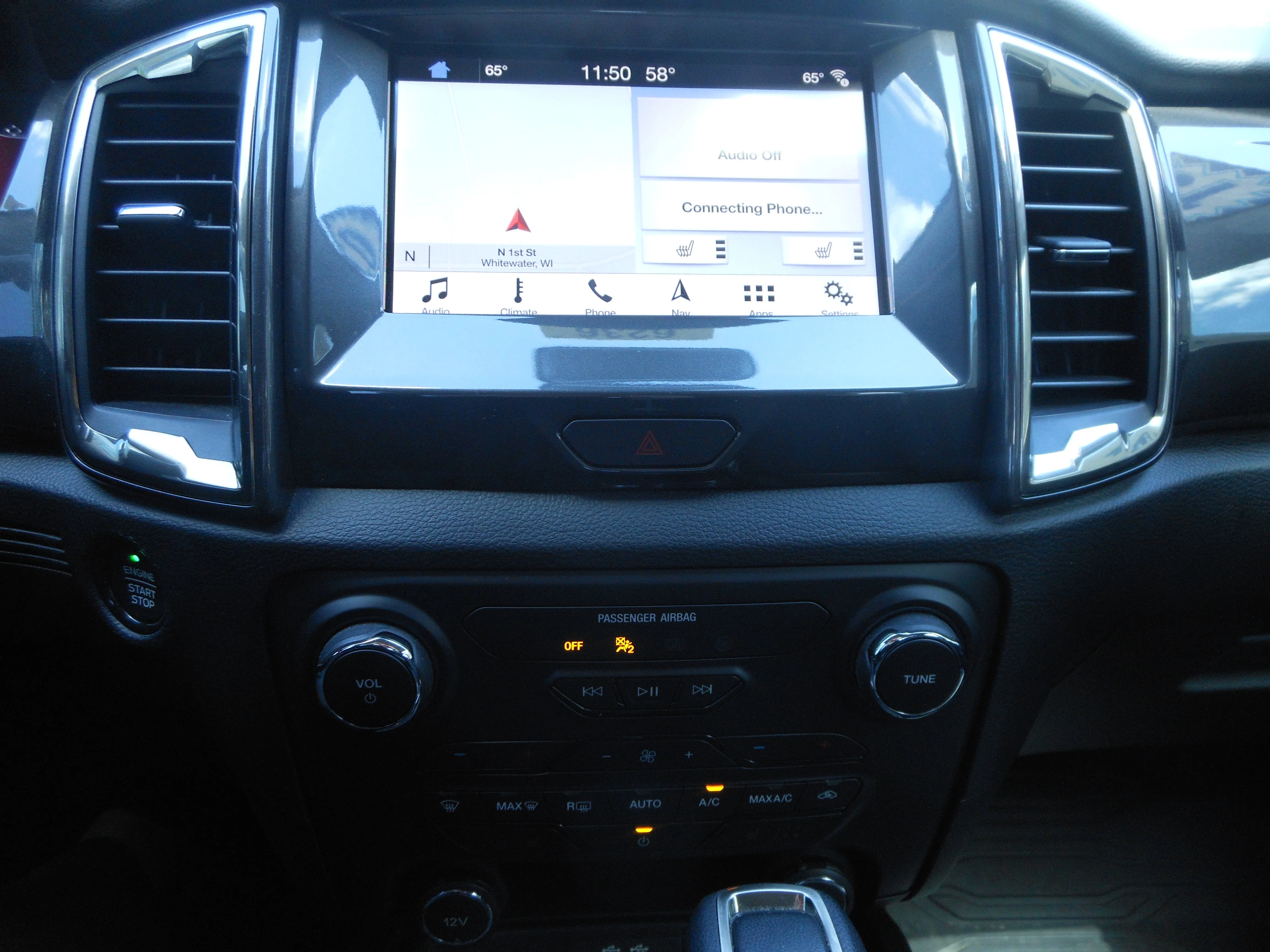 Used 2019 Black Ford LARIAT image 10