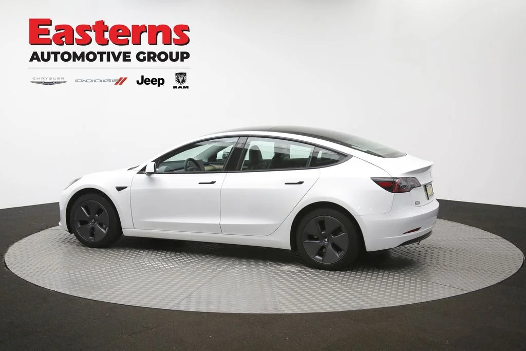 Used 2023 White Tesla Base image 60