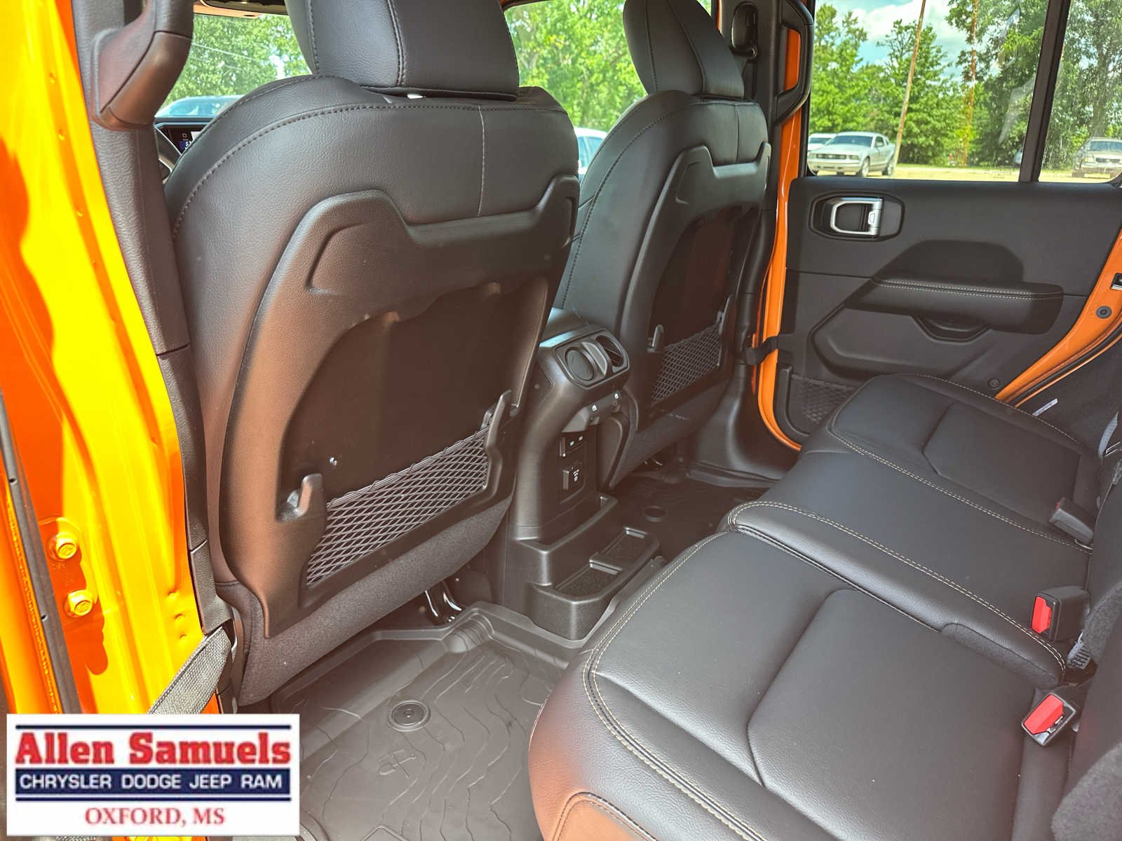 New 2026 Joose Exterior Paint Jeep Sahara image 12