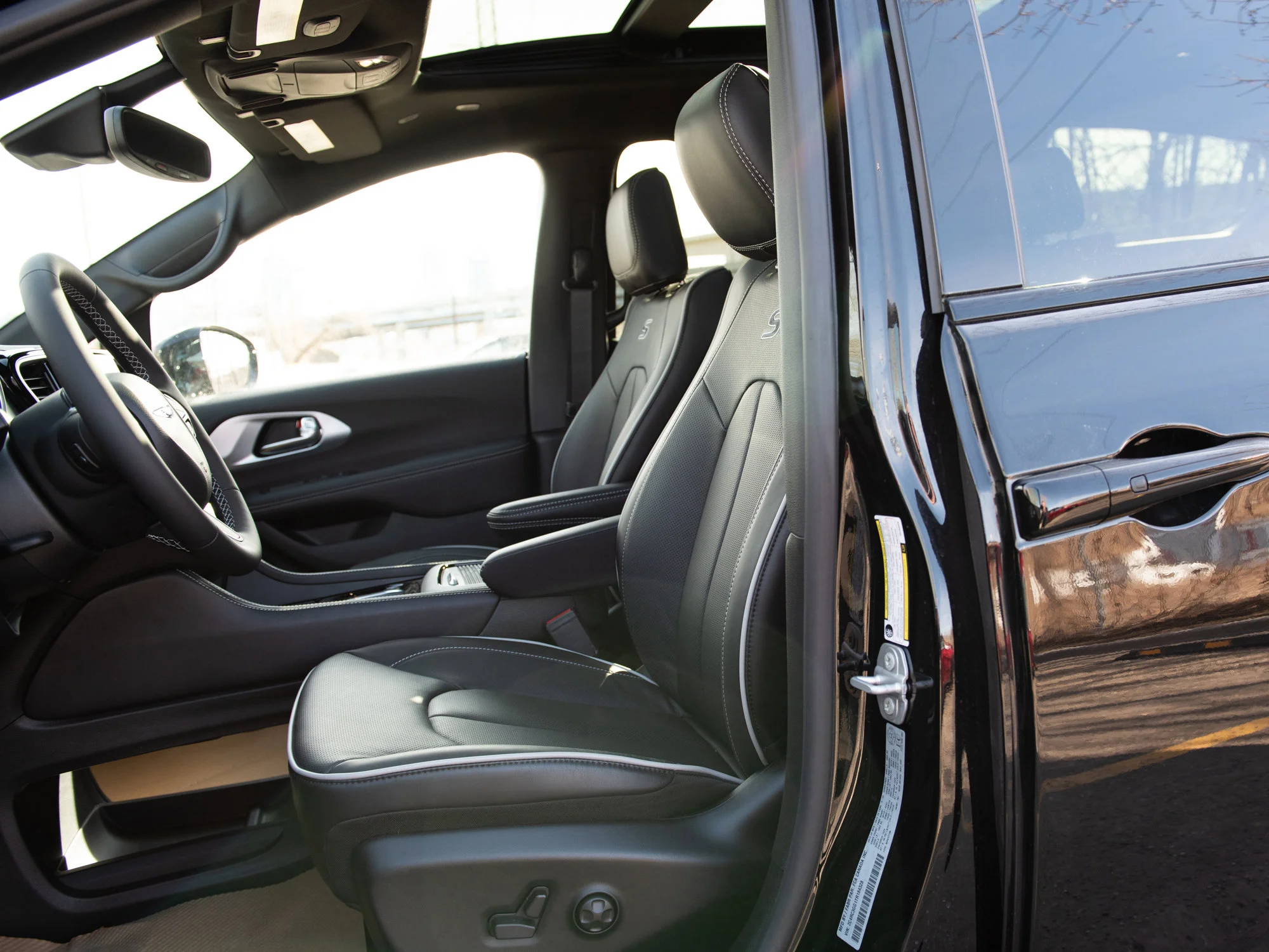 New 2026 Black Chrysler Limited* image 17