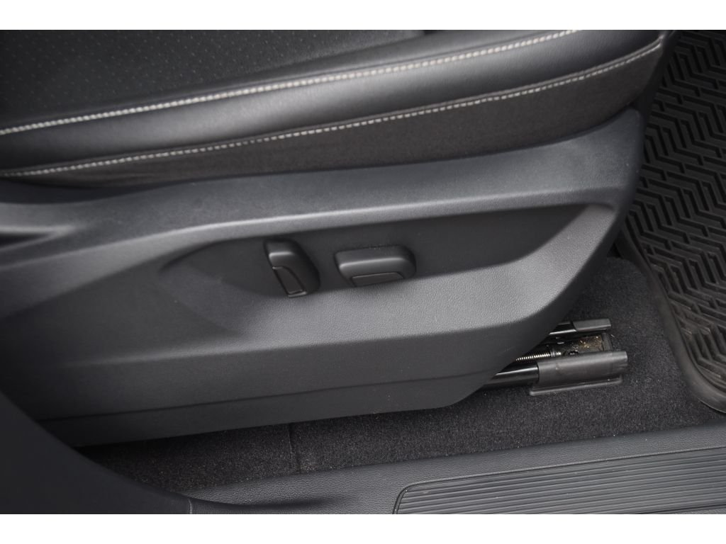Used 2020 Platinum Gray Metallic Volkswagen 3.6L V6 SEL image 27