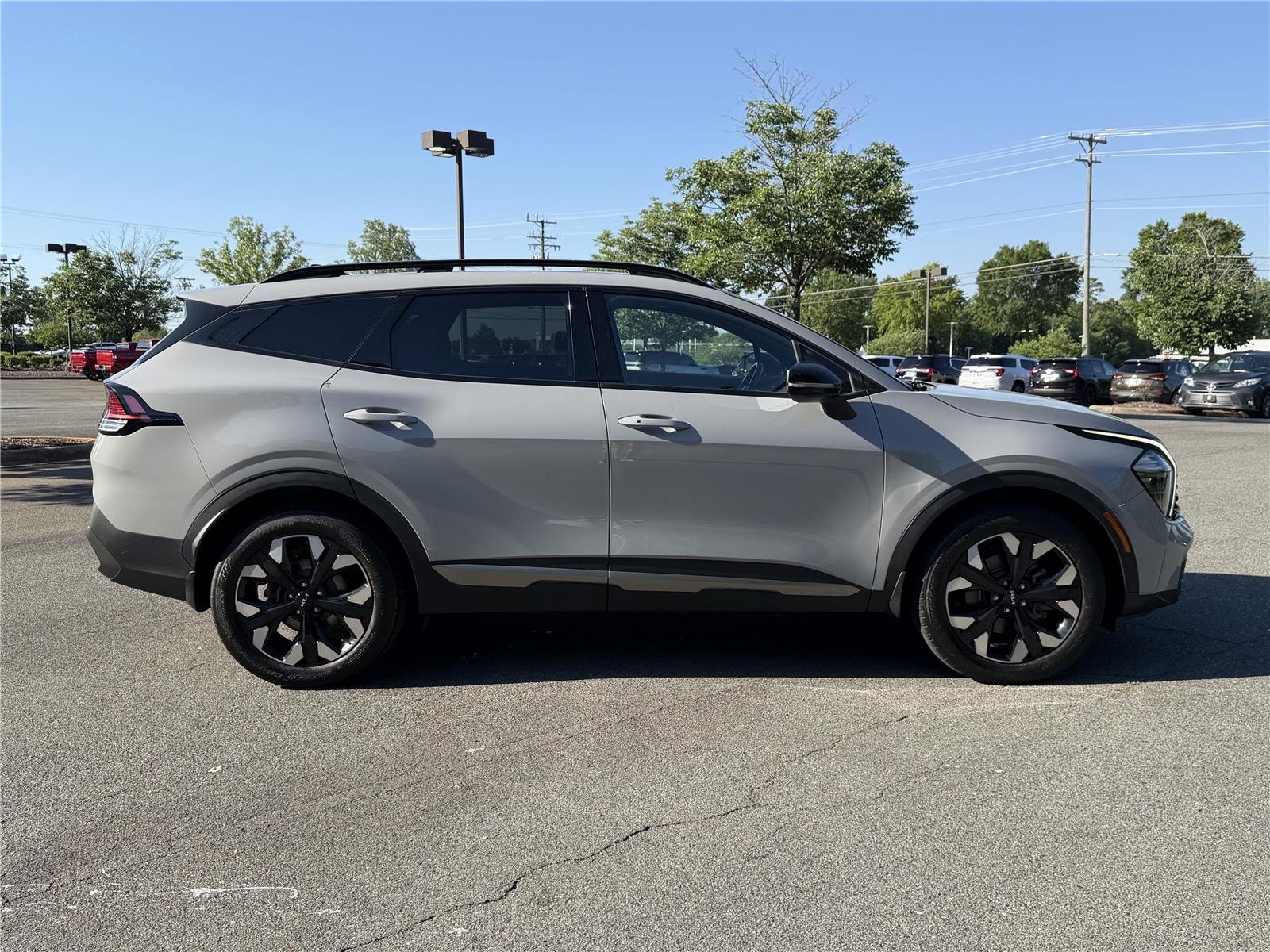 Used 2023 Wolf Gray Kia X-Line image 31