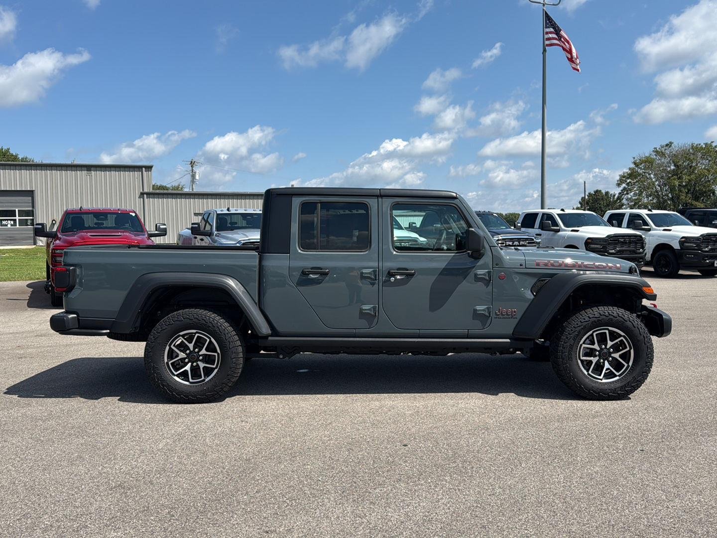 Used 2025 Anvil Clearcoat Jeep Rubicon image 9
