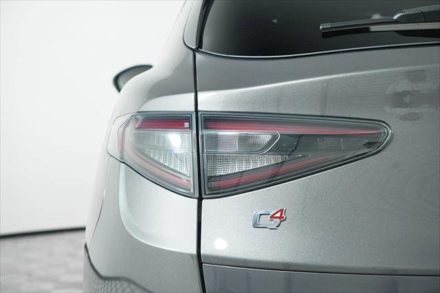 New 2025 Vesuvio Gray Metallic Exterior Paint Alfa Romeo  image 26