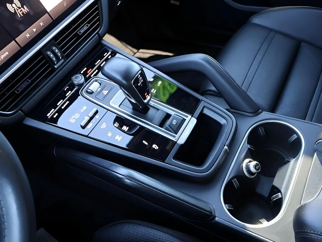 2023 Porsche Cayenne GTS - Photo 25