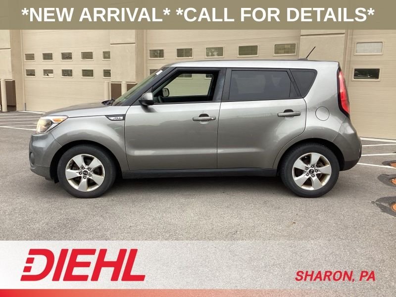 Used 2017 Gray Kia Base image 4