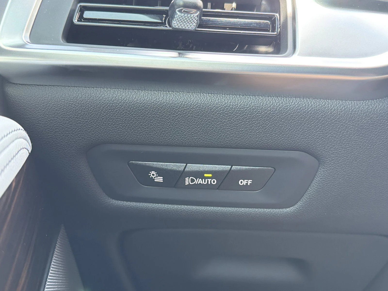 New 2026 Dravit Grey Metallic BMW sDrive40i image 32