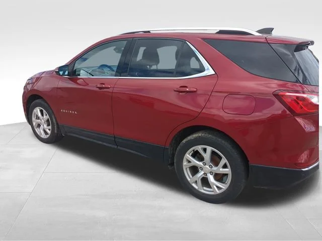 Used 2018 CAJUN RED TINTCOAT Chevrolet LT image 3