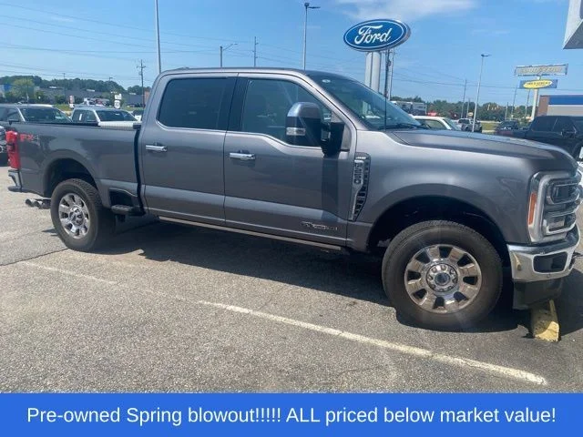 Used 2023 Gray Ford Lariat image 9