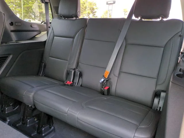 Used 2023 Orange Chevrolet Z71 image 23
