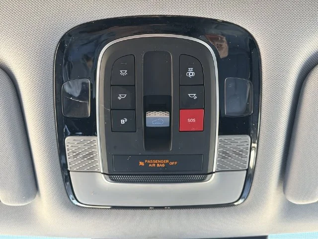 Used 2024 Silver Hyundai SEL image 32