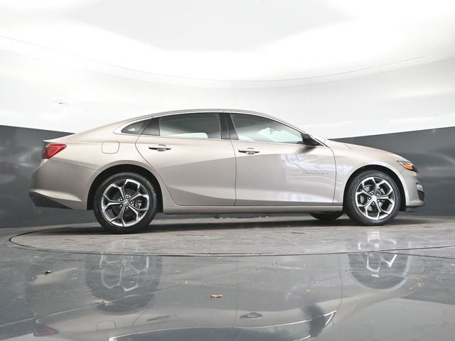 Used 2024 Mineral Gray Metallic Chevrolet LT image 31