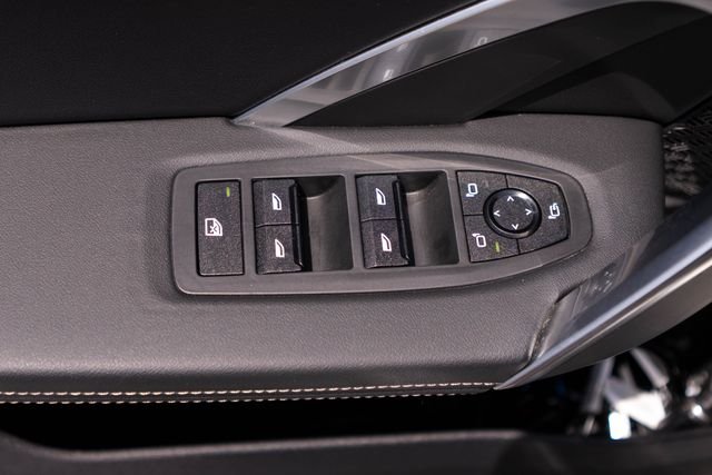 Used 2025 Alpine White BMW xDrive28i image 22
