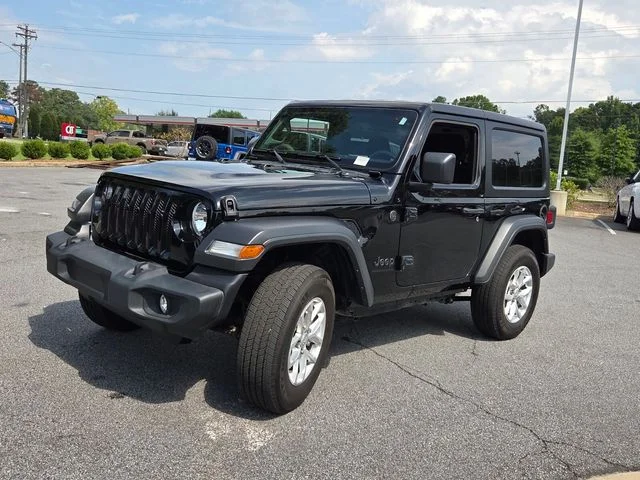 Used 2023 Black Jeep Sport S image 3