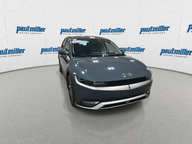 Certified Used 2023 Teal Hyundai SE image 3