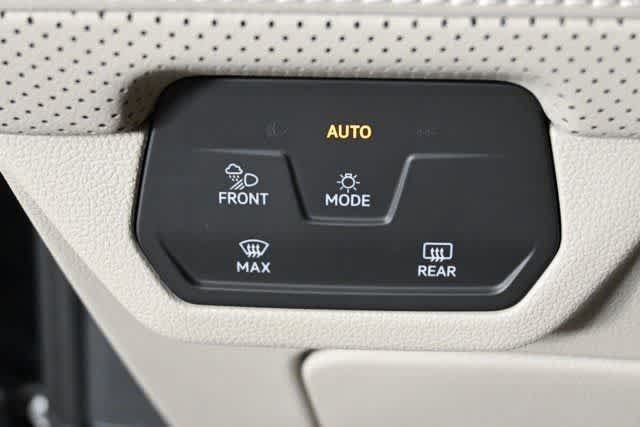 2025 Volkswagen Atlas SEL Premium R-Line - Photo 24