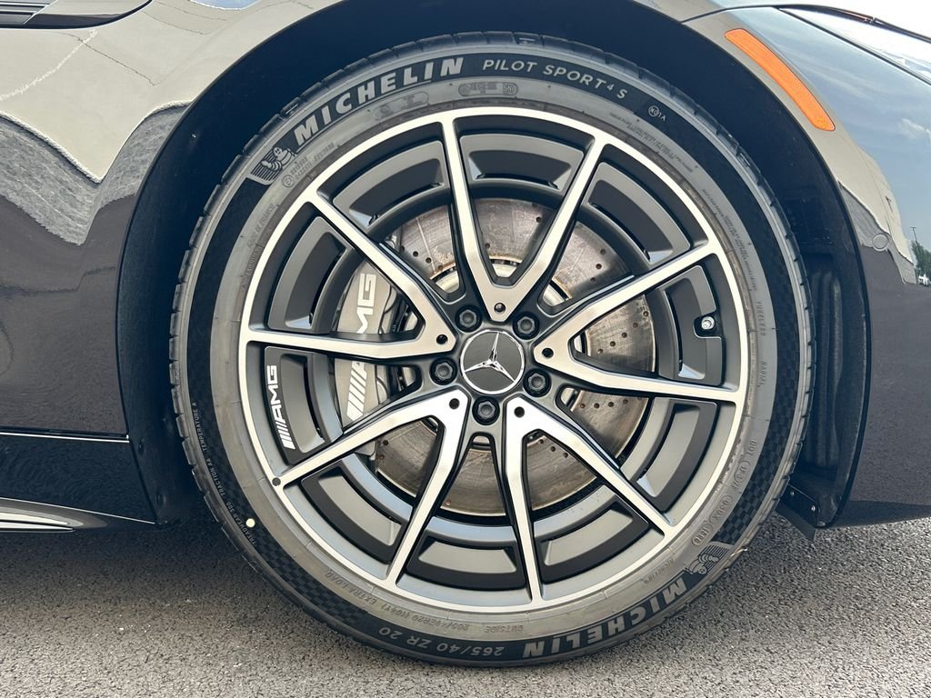 New 2027 Obsidian Black Metallic Mercedes-Benz AMG® SL 43 Roadster image 34