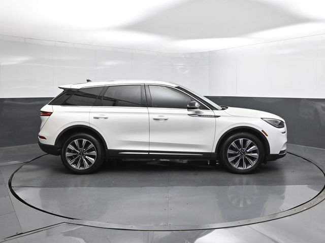 Used 2021 White Lincoln Reserve image 11