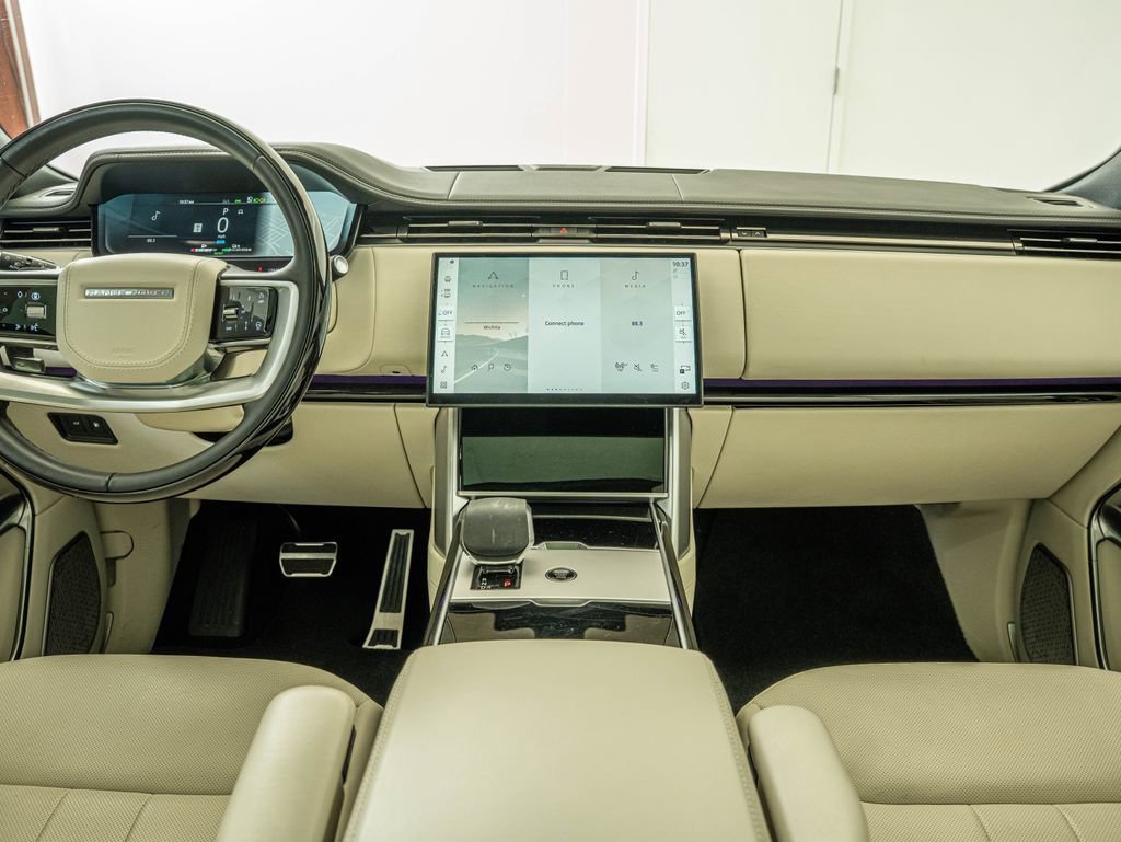 Used 2025 Fuji White Land Rover Autobiography image 29