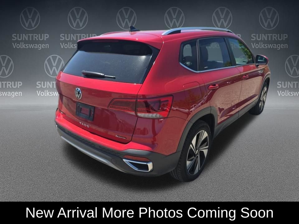 Used 2023 Red Volkswagen 1.5T SE image 3